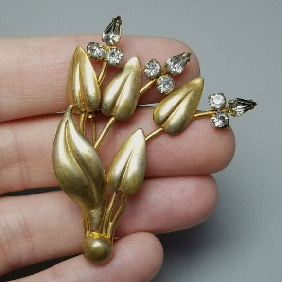 Vintage Gold Tone Rhinestone Leaf Brooch, Retro 50s Style Lapel Pin, Estate - Picture 6 of 6